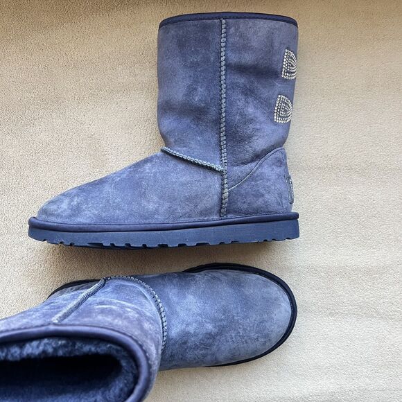 UGG Classic Short Swarovski Crystal Bow Boot Blue Suede Women 6 Sheepskin Cozy - Picture 16 of 16